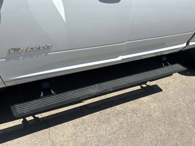 New 2026 Bright White Clear-Coat Exterior Paint RAM Laramie image 15