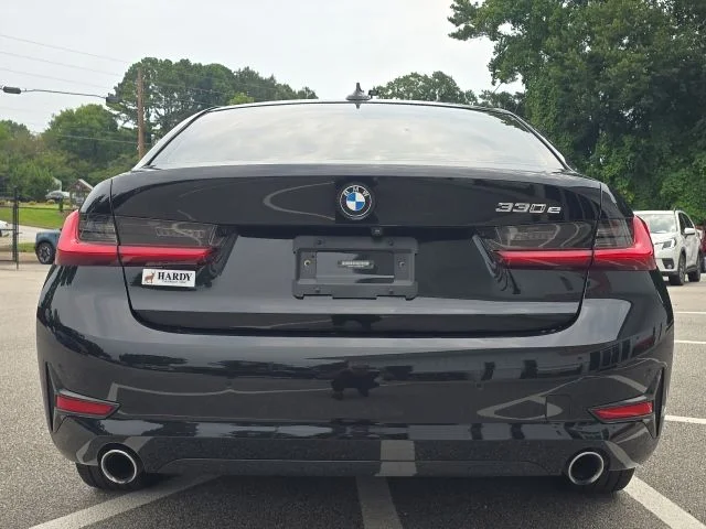 Used 2021 Black BMW 330e iPerformance image 4