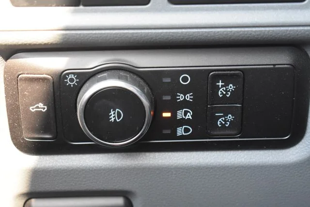 Used 2023 Gray Ford XLT image 27