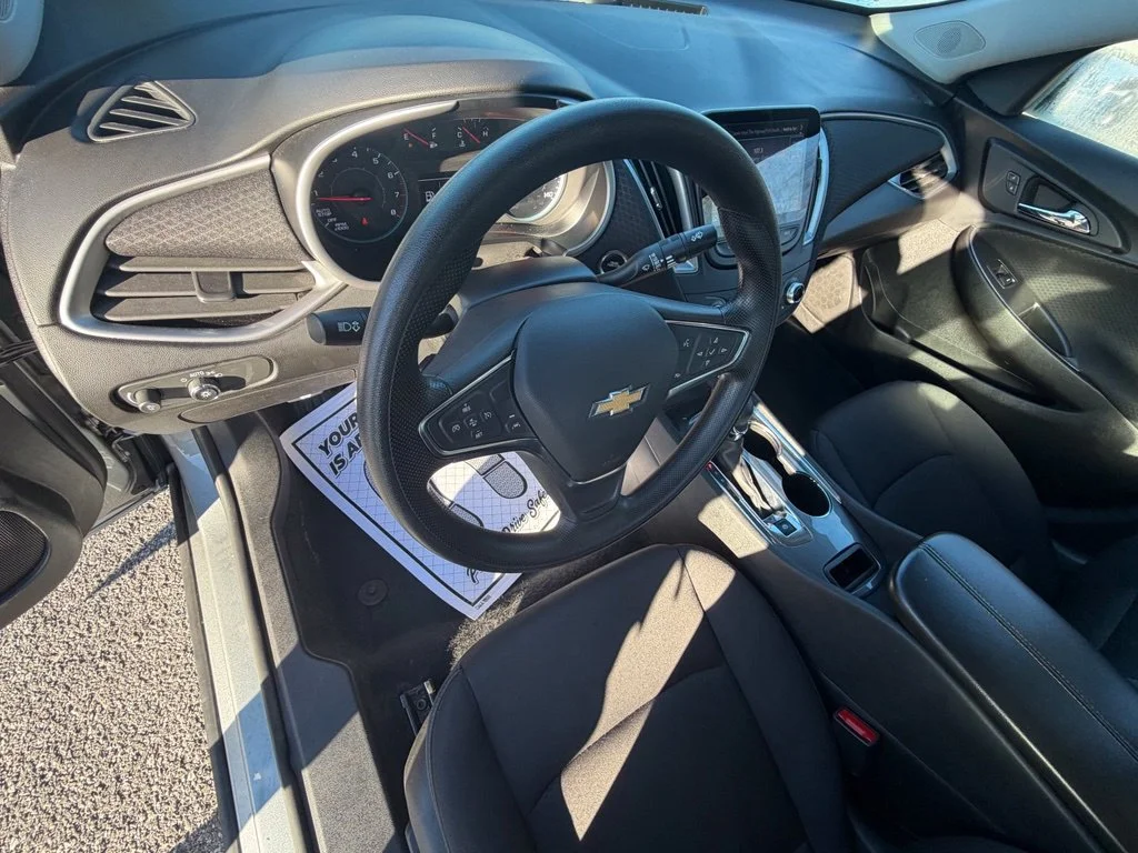 Used 2025 Sterling Gray Metallic Chevrolet 1LT image 13