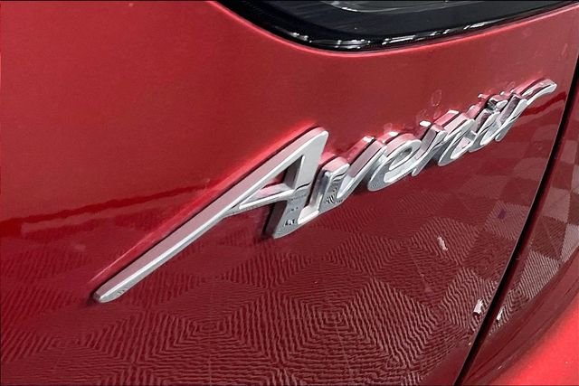Used 2023 Red Buick Avenir image 22