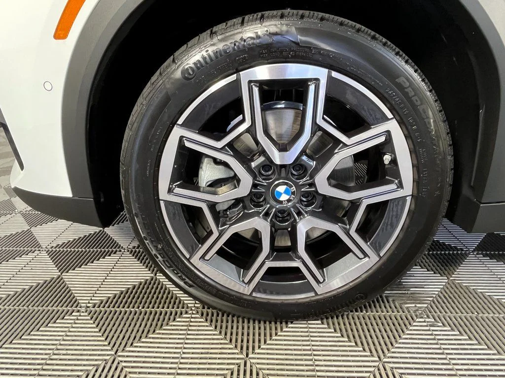 2025 BMW X2 28i - Photo 13