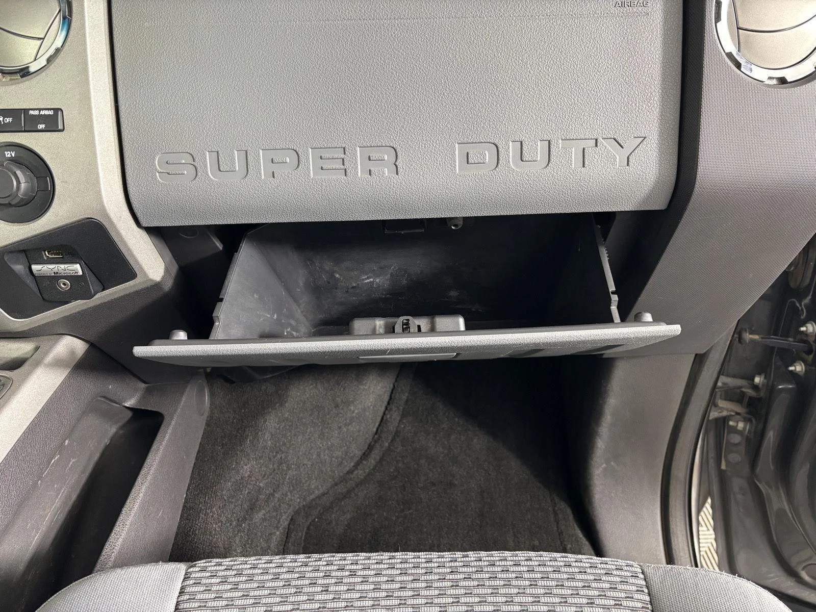 Used 2014 Sterling Gray Metallic Ford XLT image 24