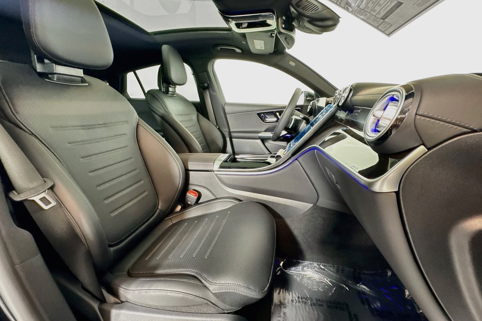 New 2027 Black Mercedes-Benz GLC 300 image 26