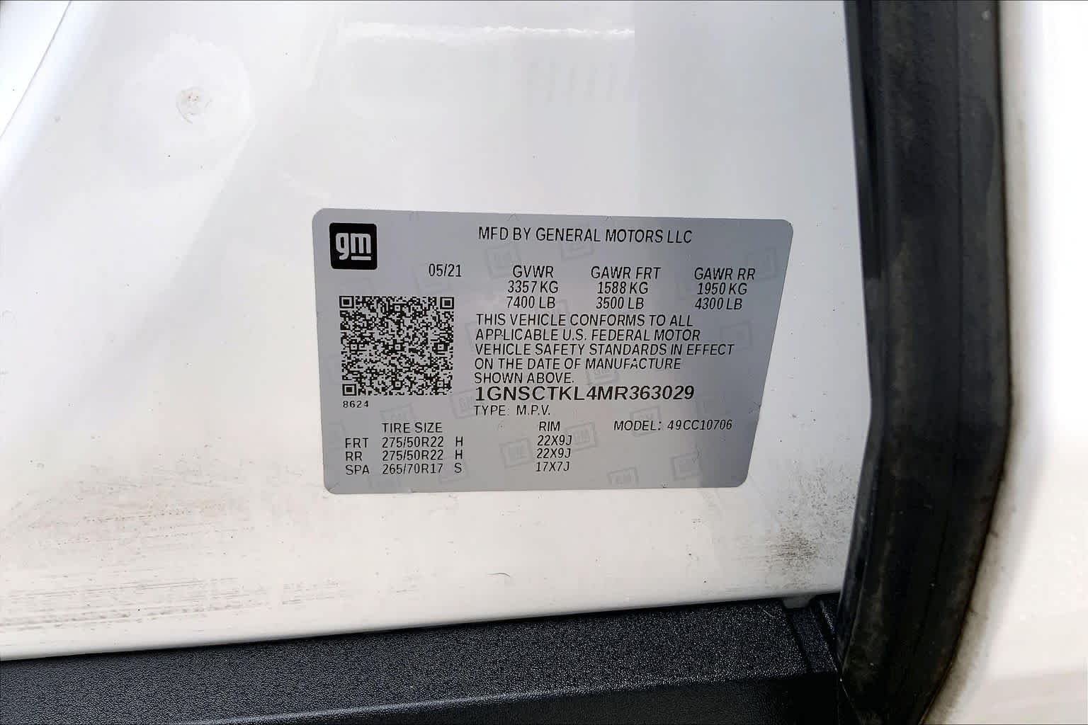 Used 2021 Summit White Chevrolet High Country image 36