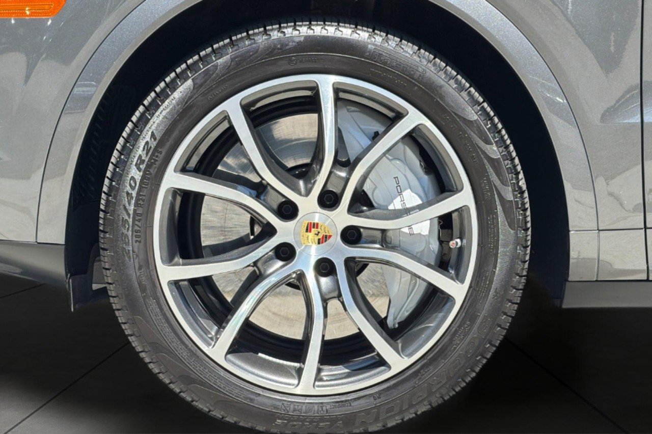 Used 2023 GRAY Porsche Turbo image 25