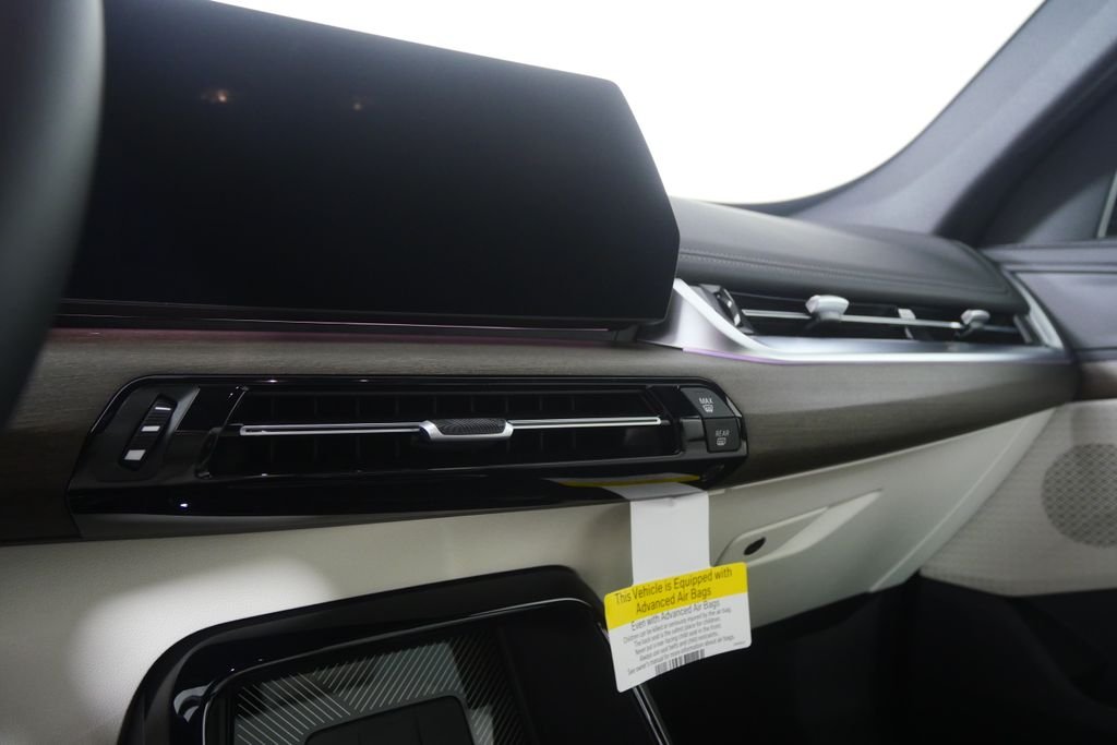 New 2027 Jet Black BMW xDrive28i image 18
