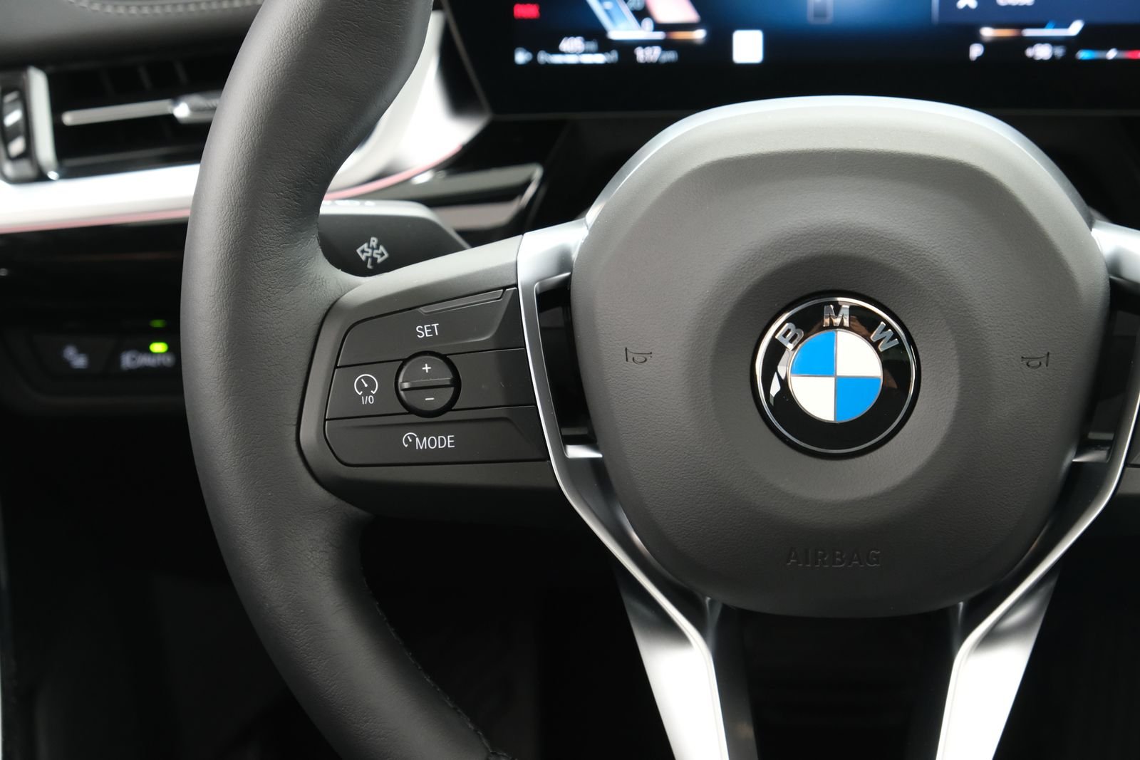 New 2027 Cape York Green Metallic BMW xDrive28i image 12