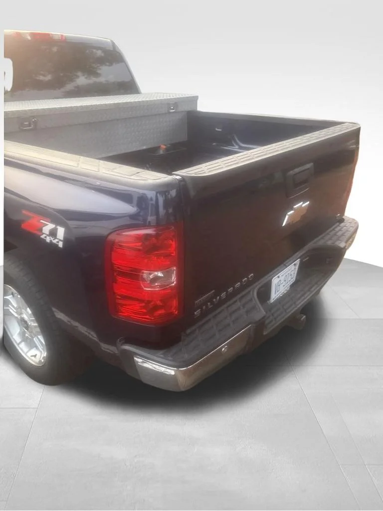 Used 2011 Blue Chevrolet LT image 12