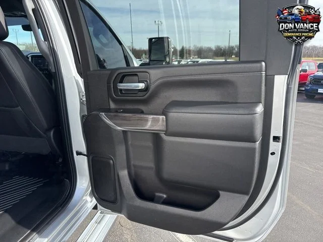 Used 2021 Silver Chevrolet LTZ image 31