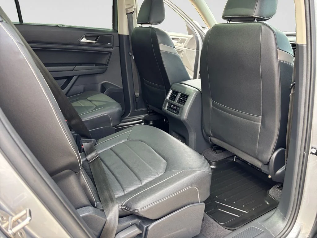 Used 2021 Silver Volkswagen SEL Premium image 45
