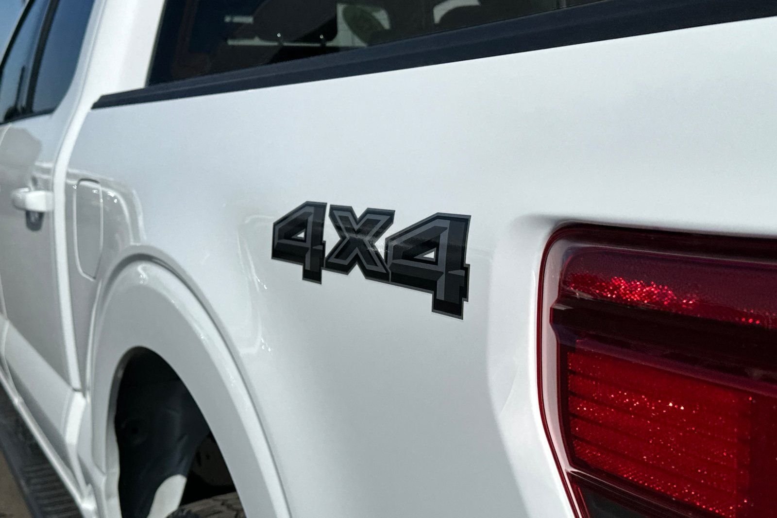 New 2026 White Ford XLT image 25
