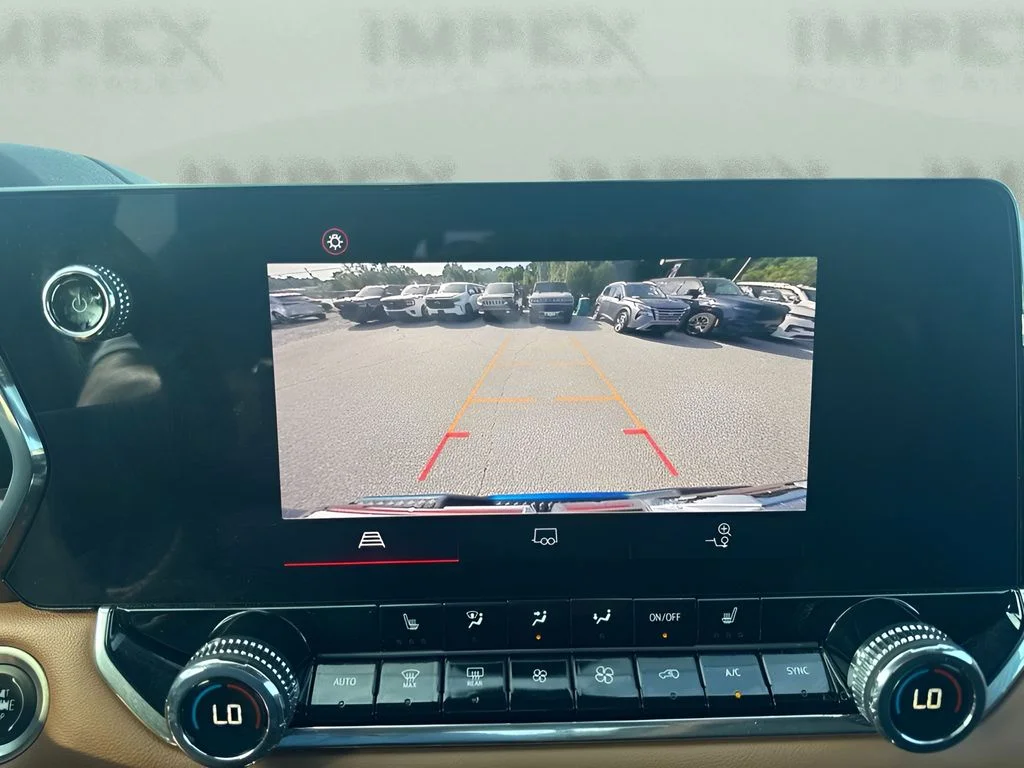 Used 2023 Blue GMC AT4 image 18