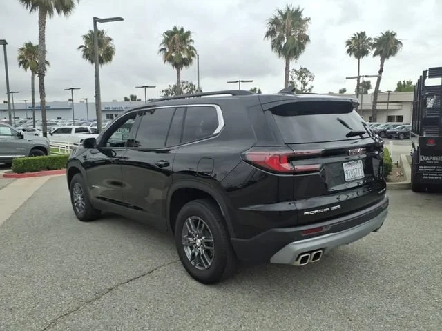 Used 2025 Ebony Twilight Metallic GMC Elevation image 6