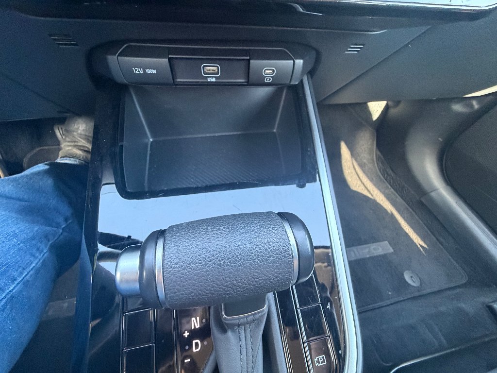 Used 2025 Steel Gray Kia LX image 27