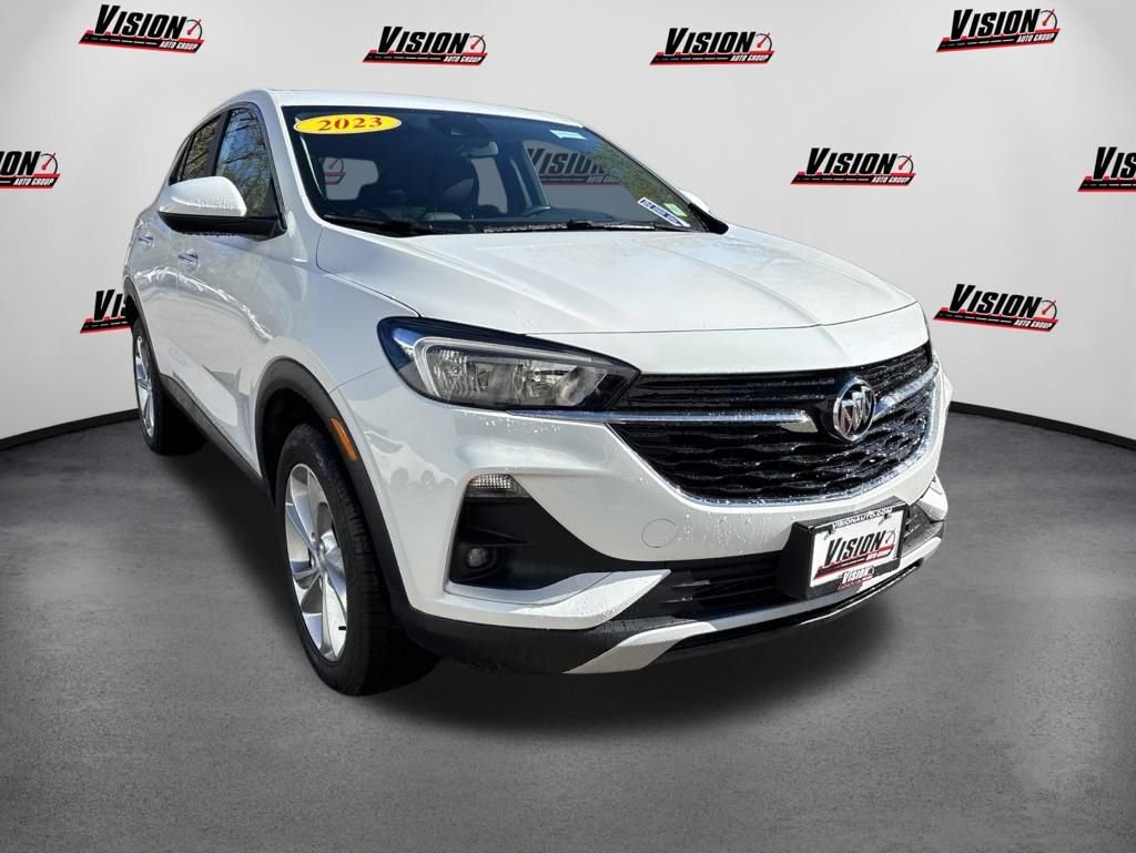 Used 2023 White Buick Preferred image 3