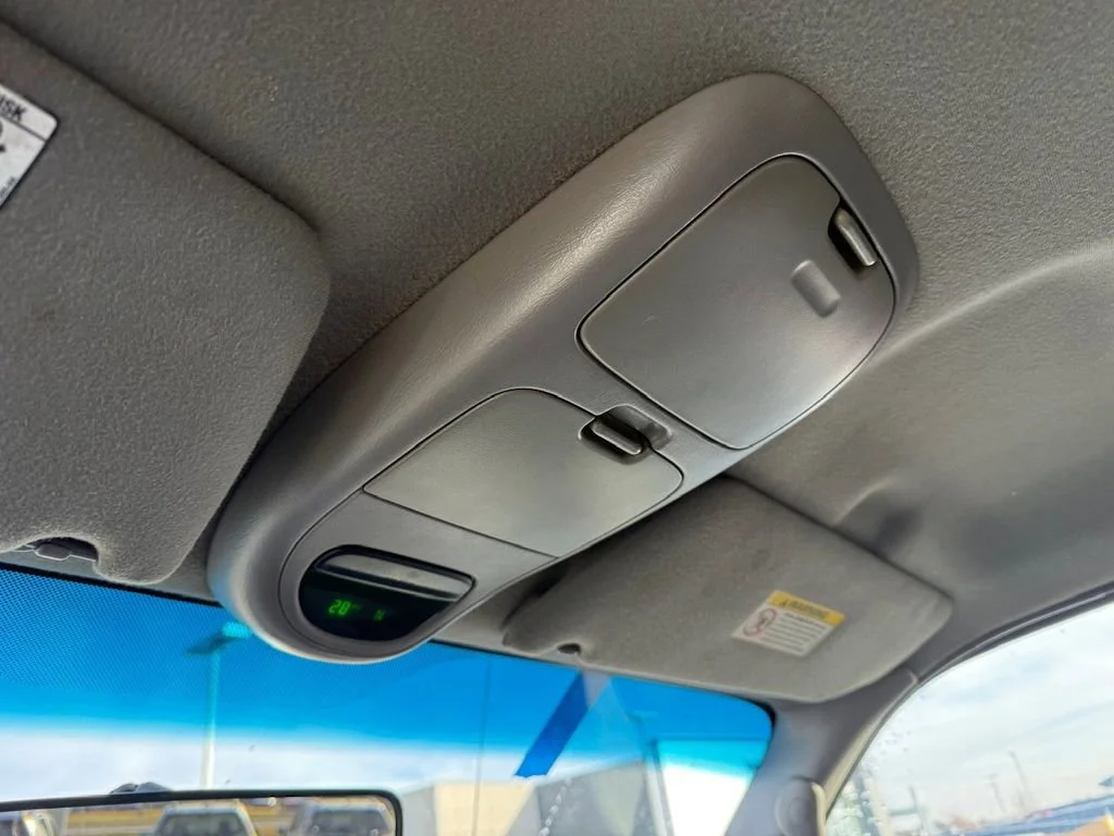 Used 2002  Ford King Ranch image 29