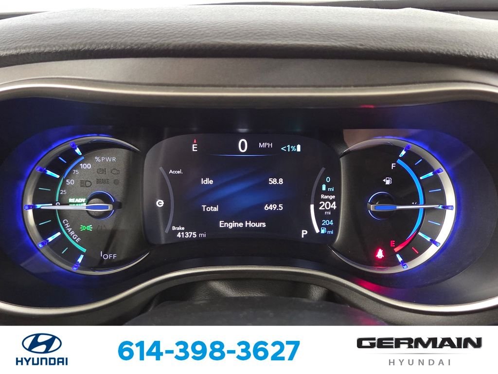 Used 2023 White Chrysler Touring L image 23