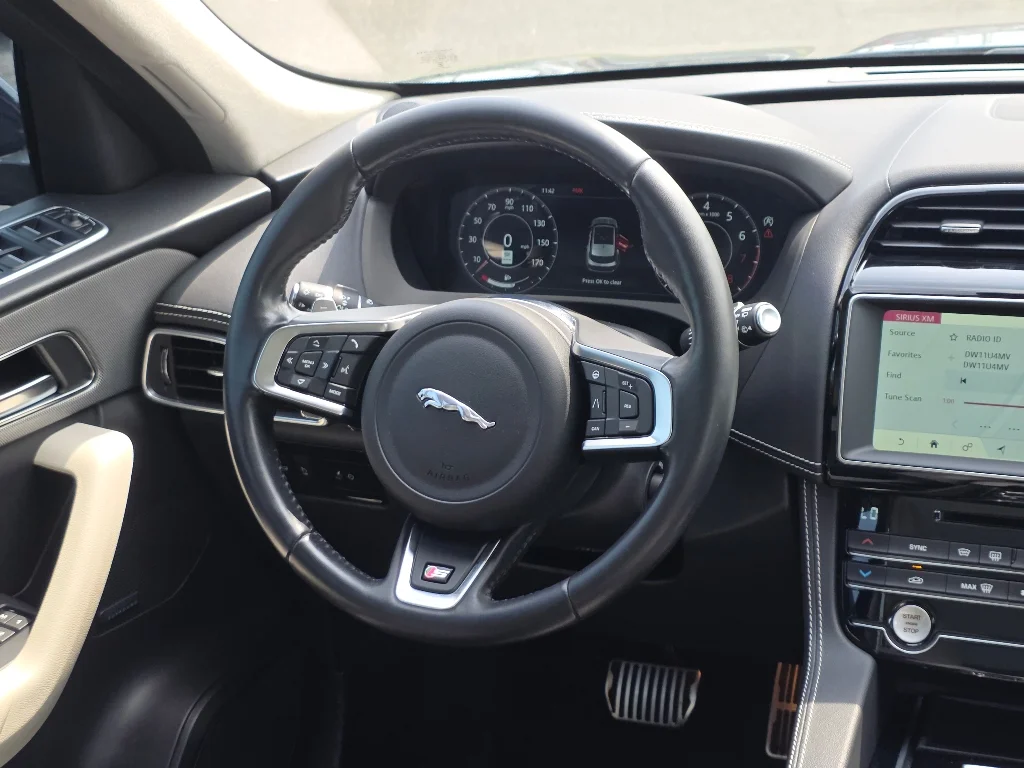 Used 2019 Black Jaguar S image 26