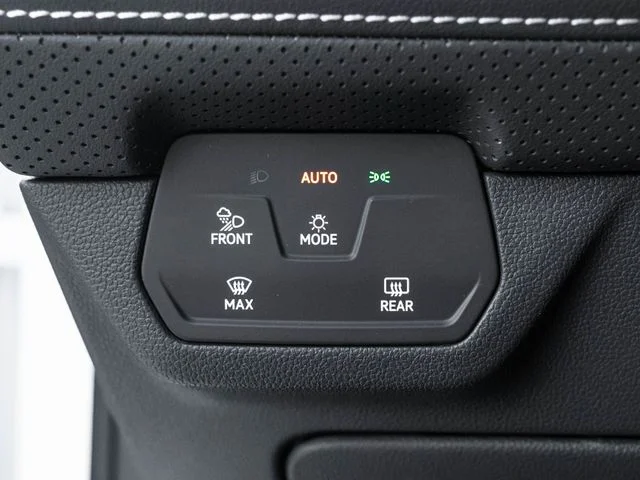 Used 2026 White/off-white Volkswagen 2.0T SE image 20