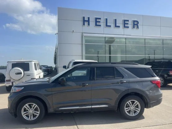 Used 2020 Magnetic Metallic Ford XLT image 3