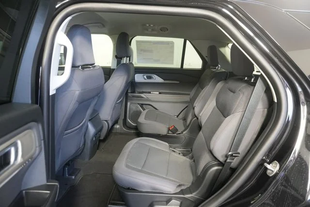 New 2026 Agate Black Metallic Ford Active image 25