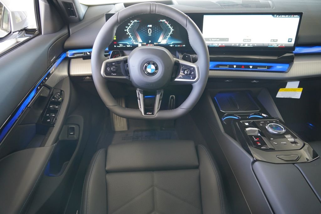 New 2027 Alpine White BMW 530i xDrive image 17
