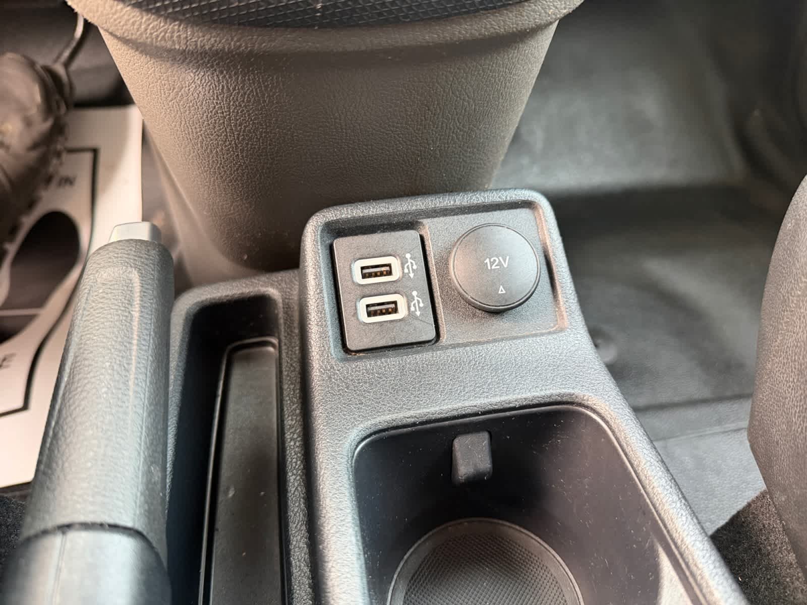 Used 2022 Frozen White Ford XL image 36
