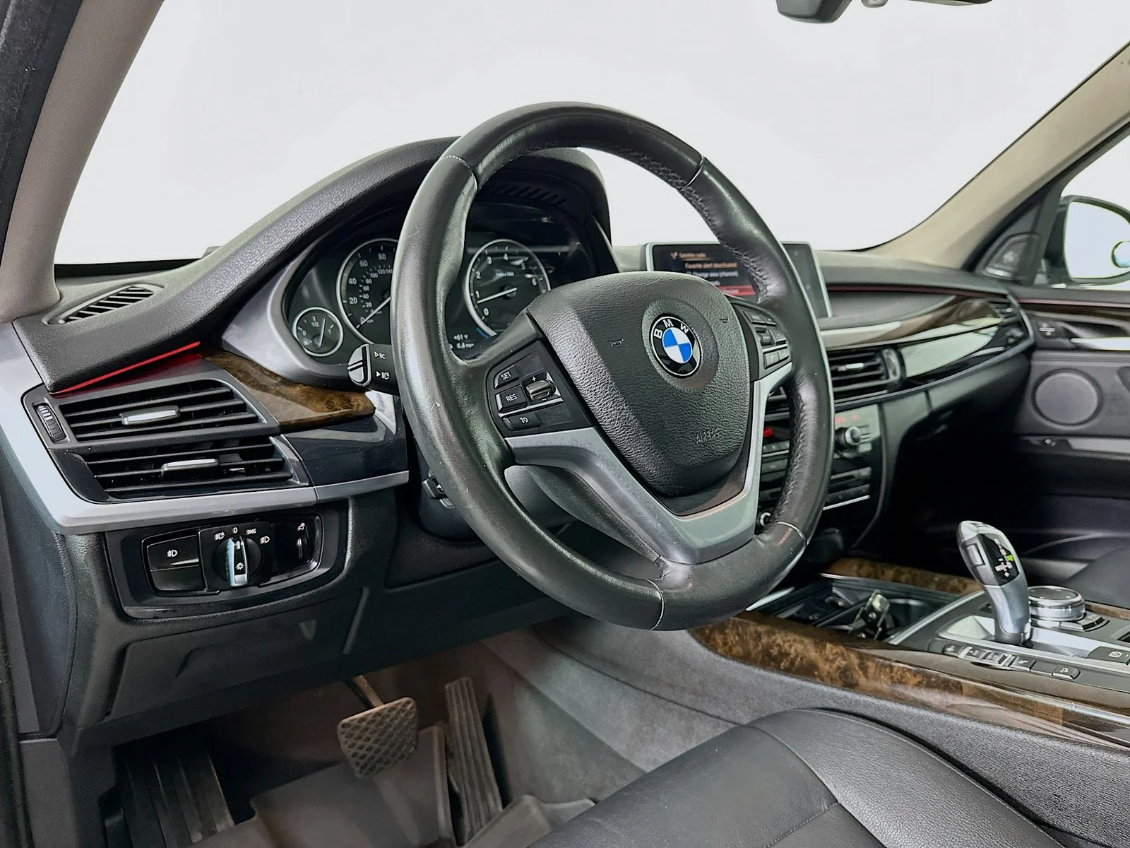 Used 2016 Gray BMW xDrive35i image 9