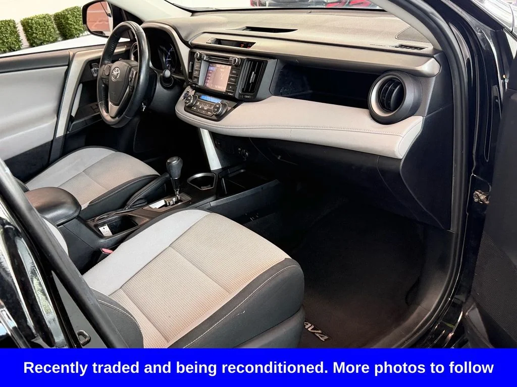 Used 2018 Black Toyota XLE image 16