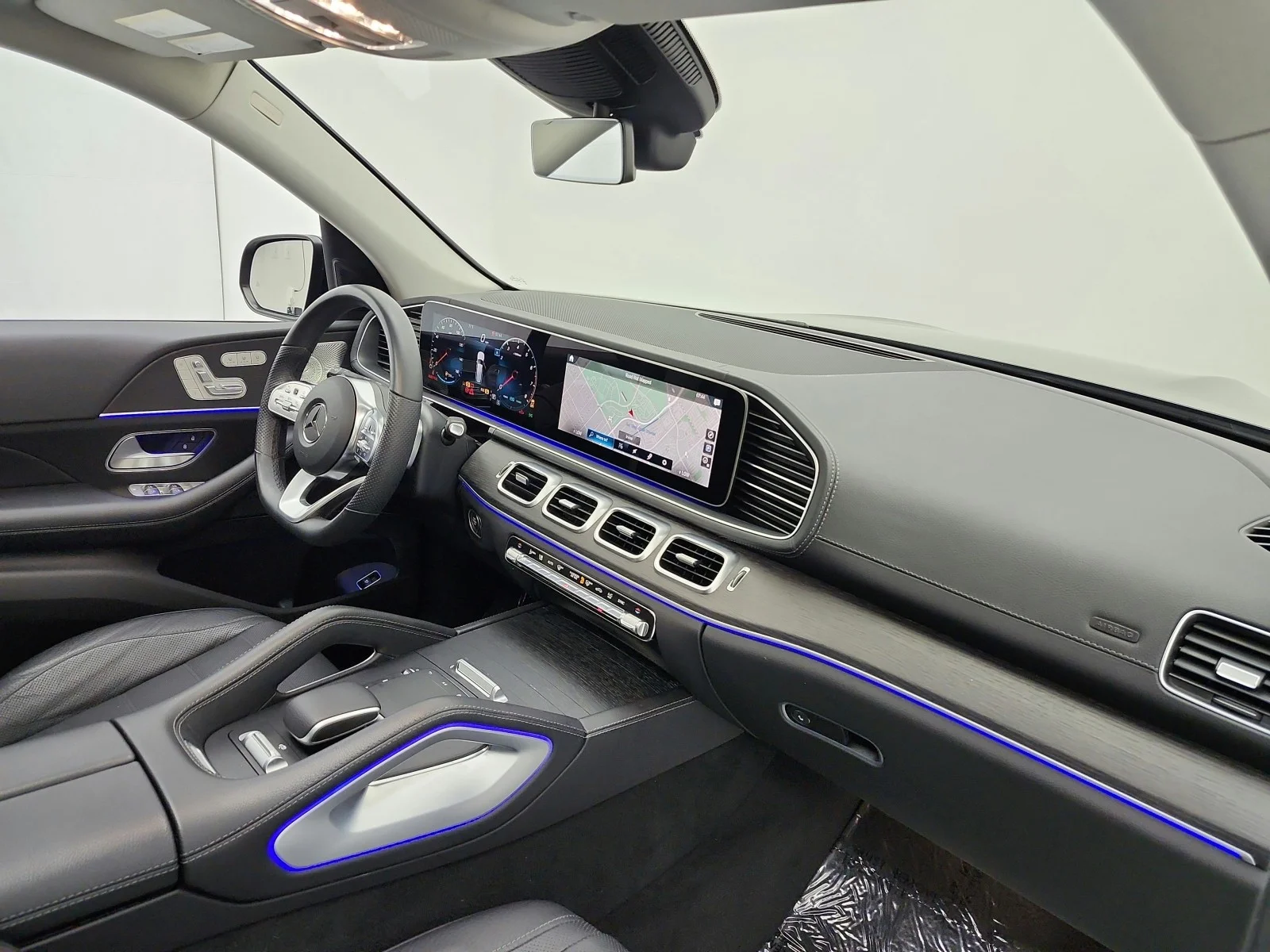 Certified Used 2023 Obsidian Black Metallic Mercedes-Benz GLS 580 4MATIC® SUV image 26