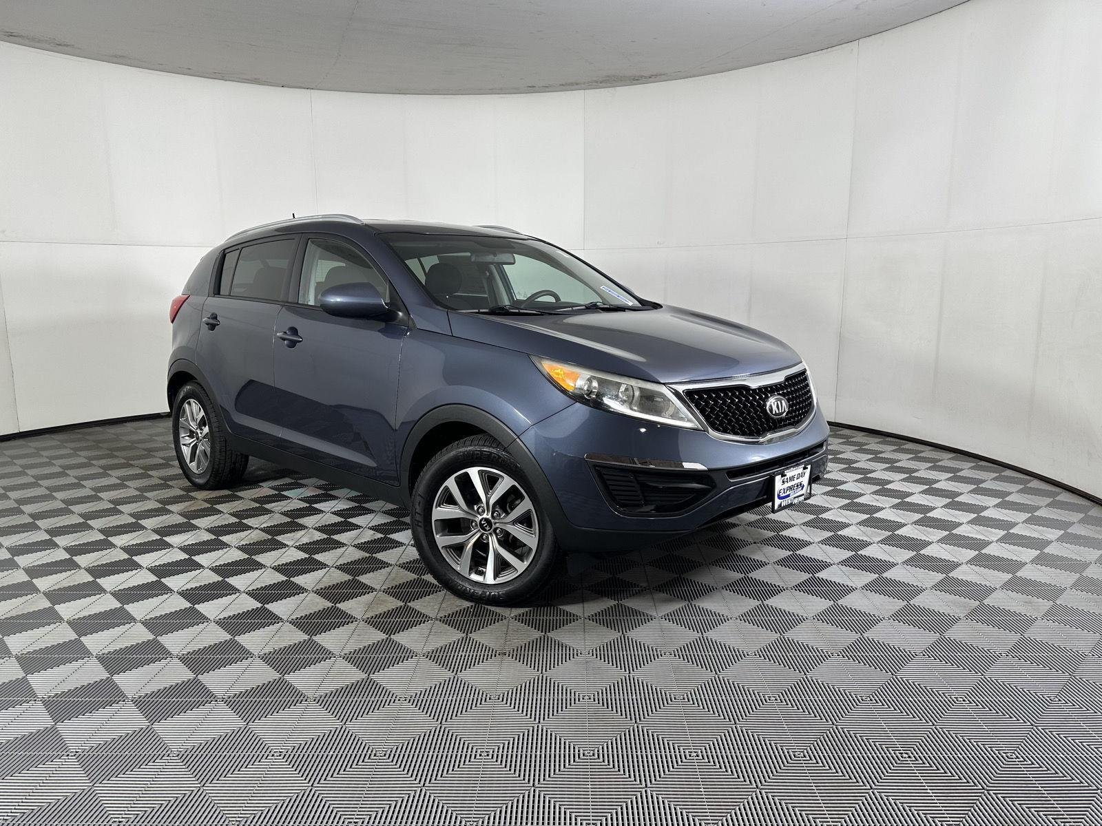 Used 2016 Twilight Blue Kia LX image 26