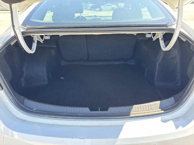 Used 2025 White Chevrolet LT image 25