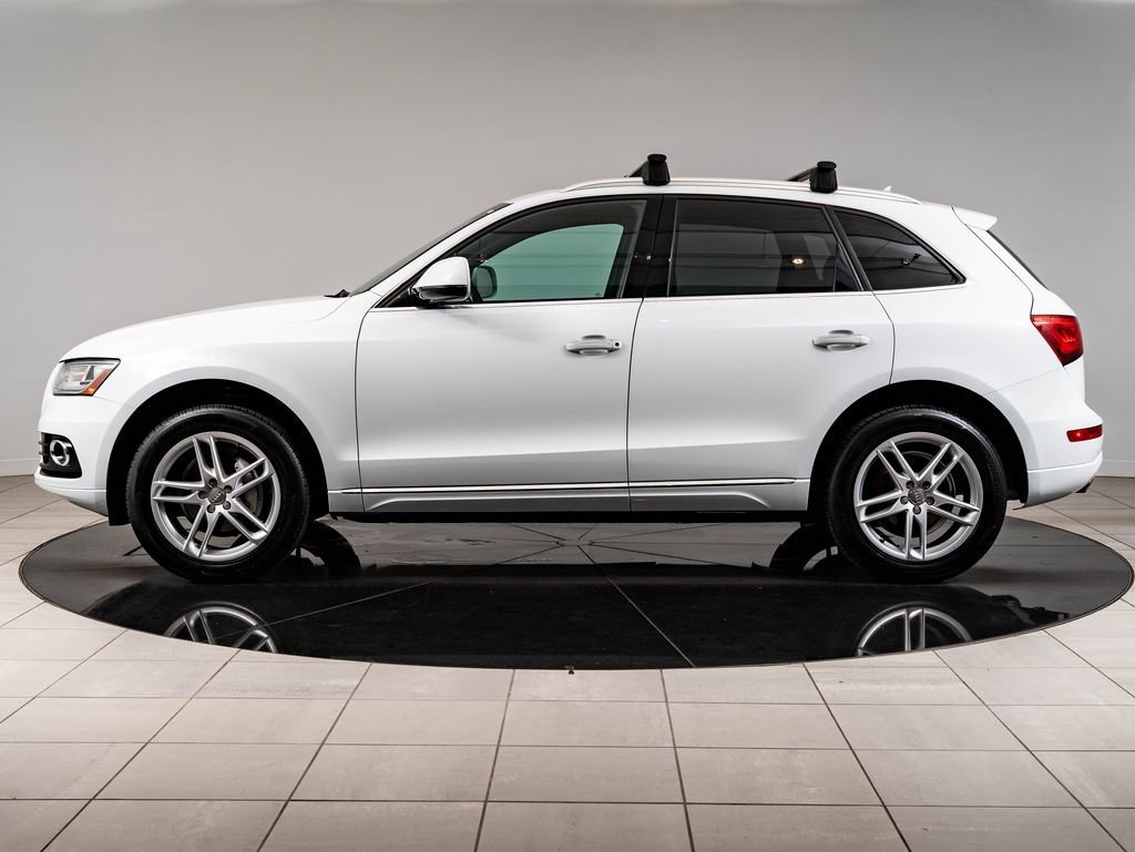 Used 2016 Glacier White Audi 2.0T Premium image 5