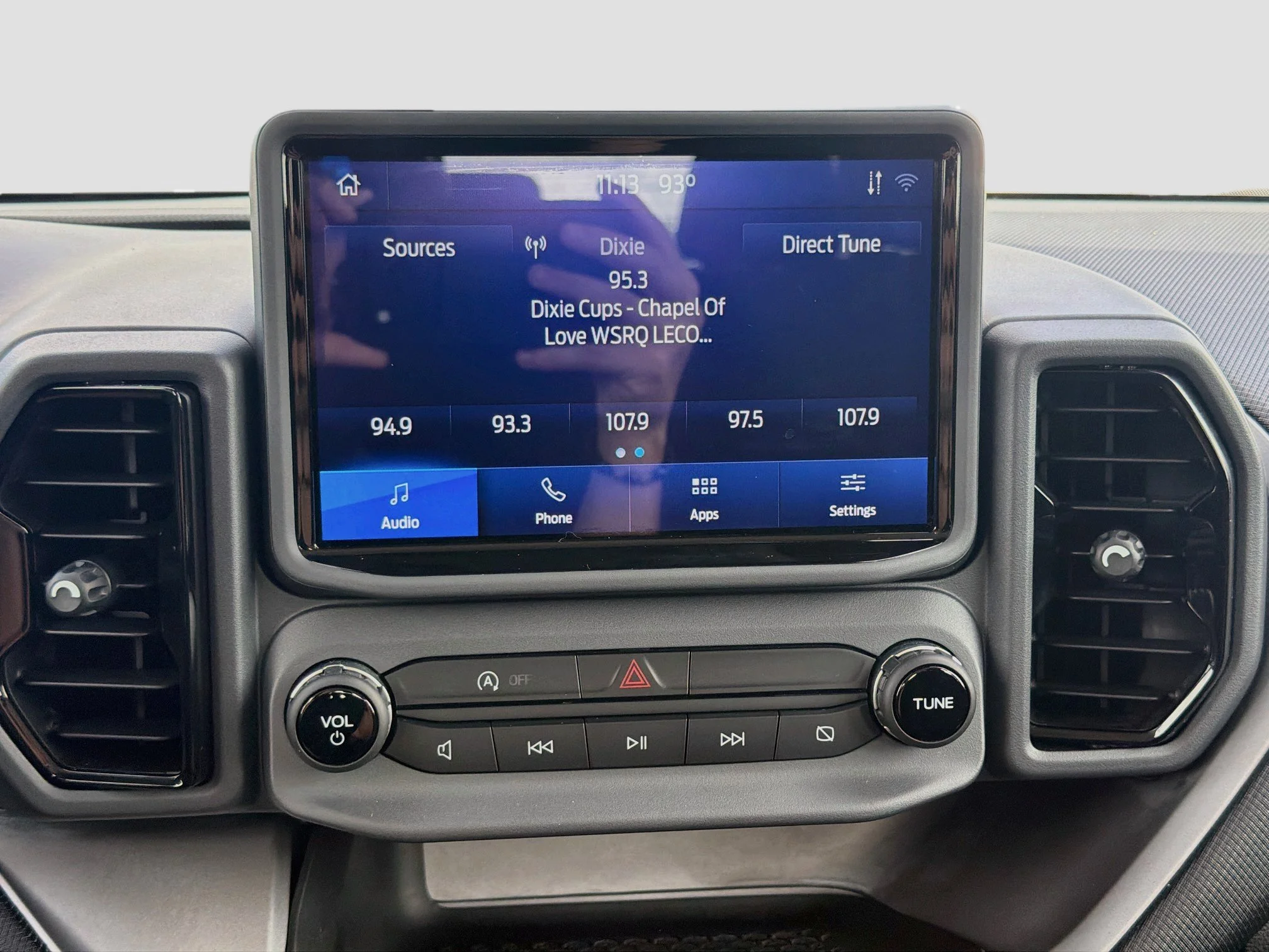 Used 2021 Silver Metallic Ford Base image 28