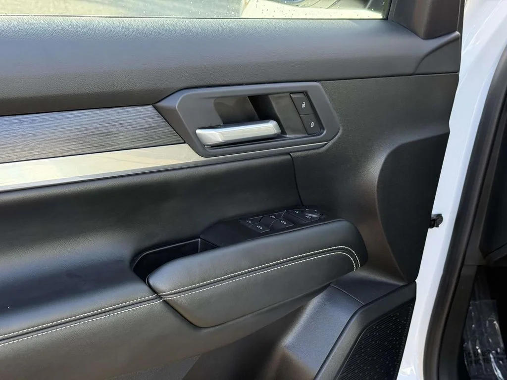 Used 2026 White GMC Elevation image 33