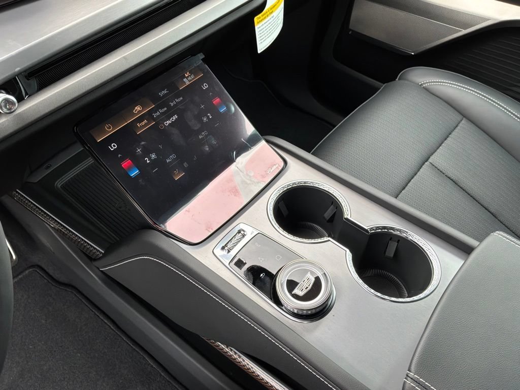 2027 Cadillac VISTIQ Sport - Photo 25