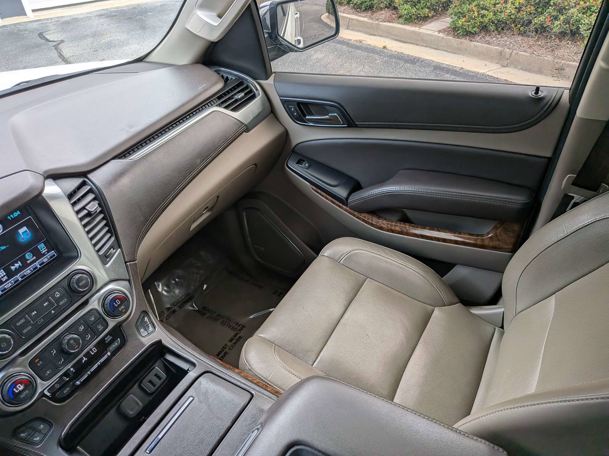 Used 2020 White Chevrolet Premier image 16
