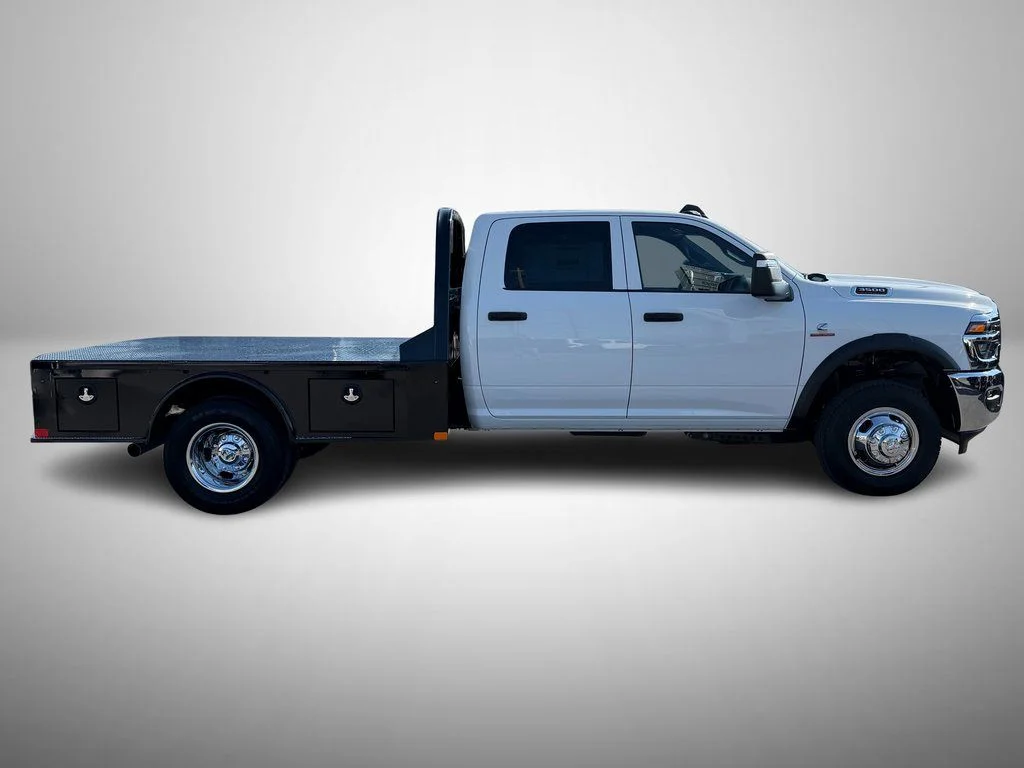 New 2026 Bright White Clearcoat RAM Tradesman image 5