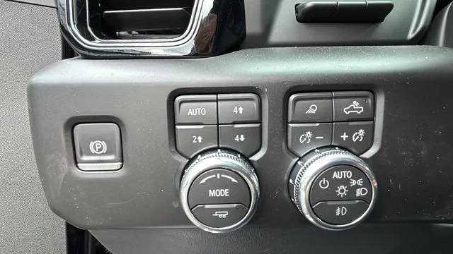 2026 GMC Sierra 1500 AT4 - Photo 13