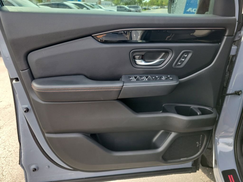 2025 Honda Pilot TrailSport - Photo 22