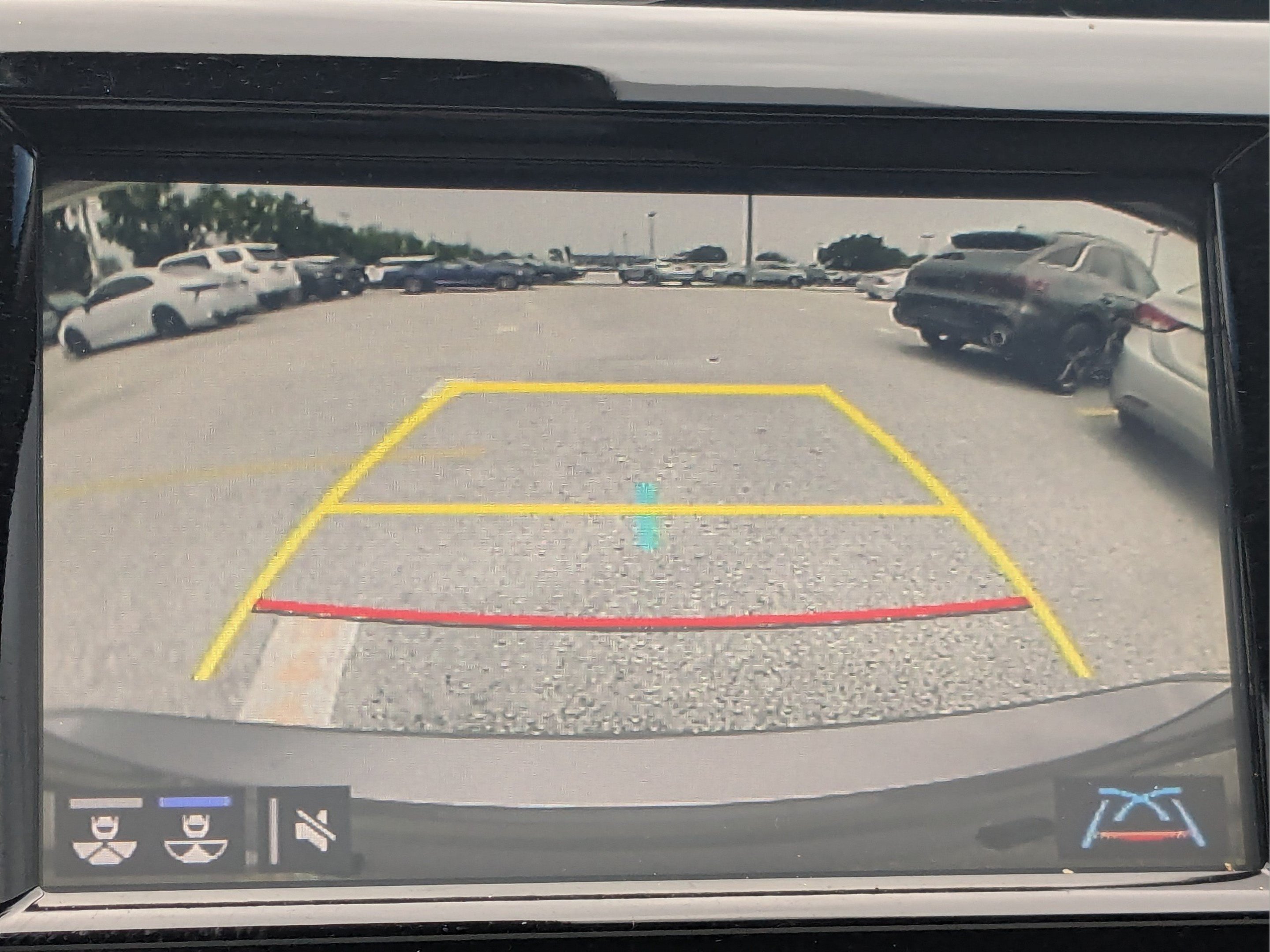 Used 2018 Predawn Gray Mica Toyota LE image 19