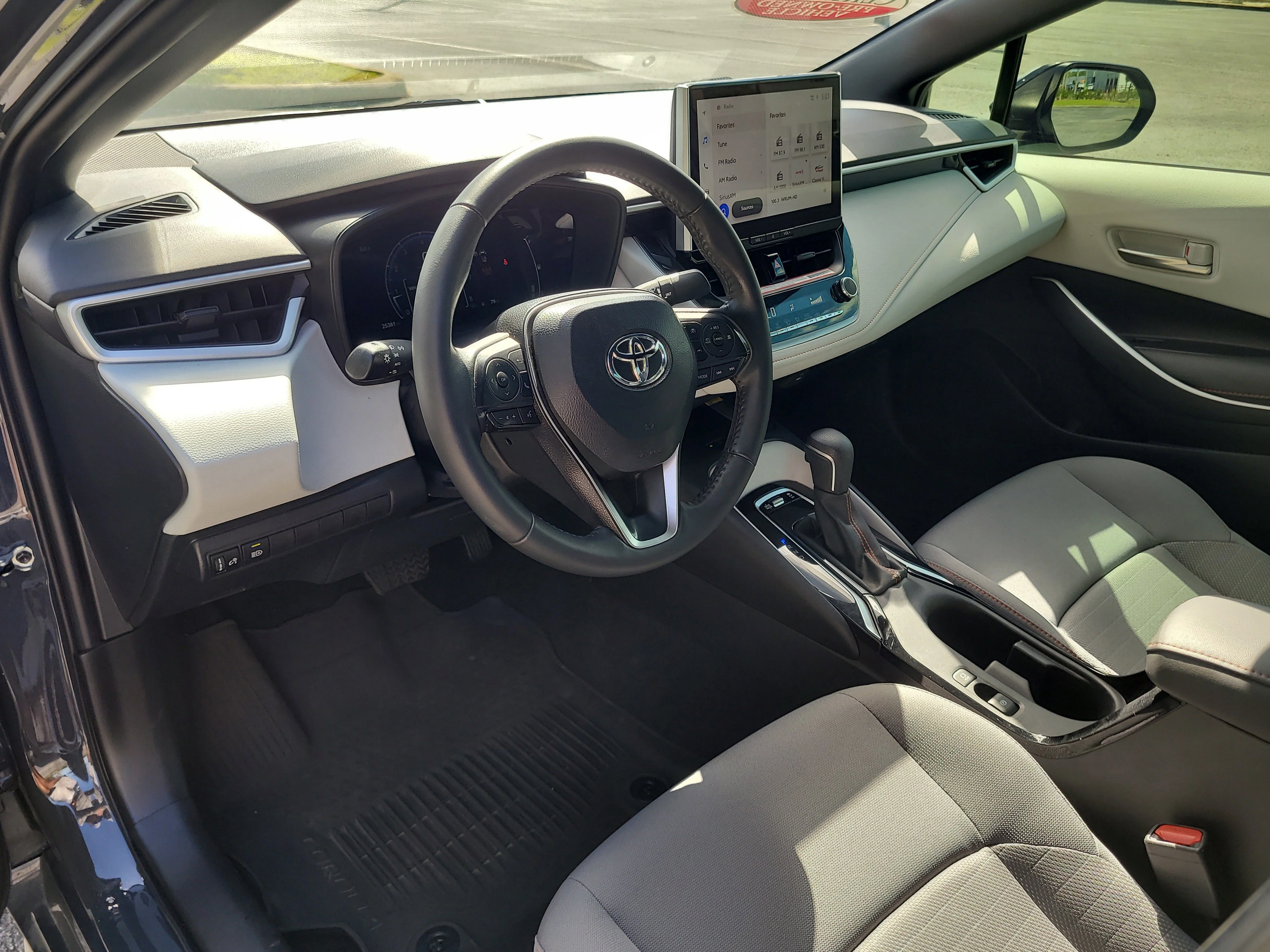 Certified Used 2025  Toyota FX image 17