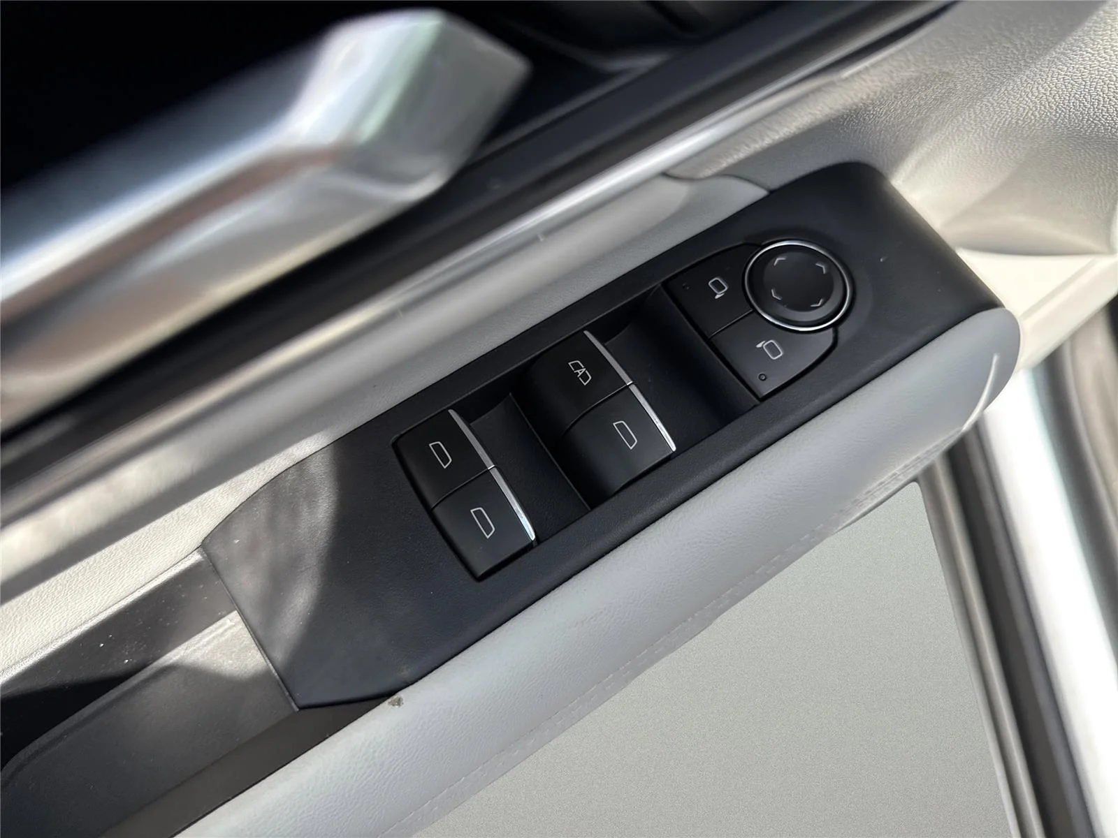 New 2026 Glacier White Tricoat GMC Denali image 32