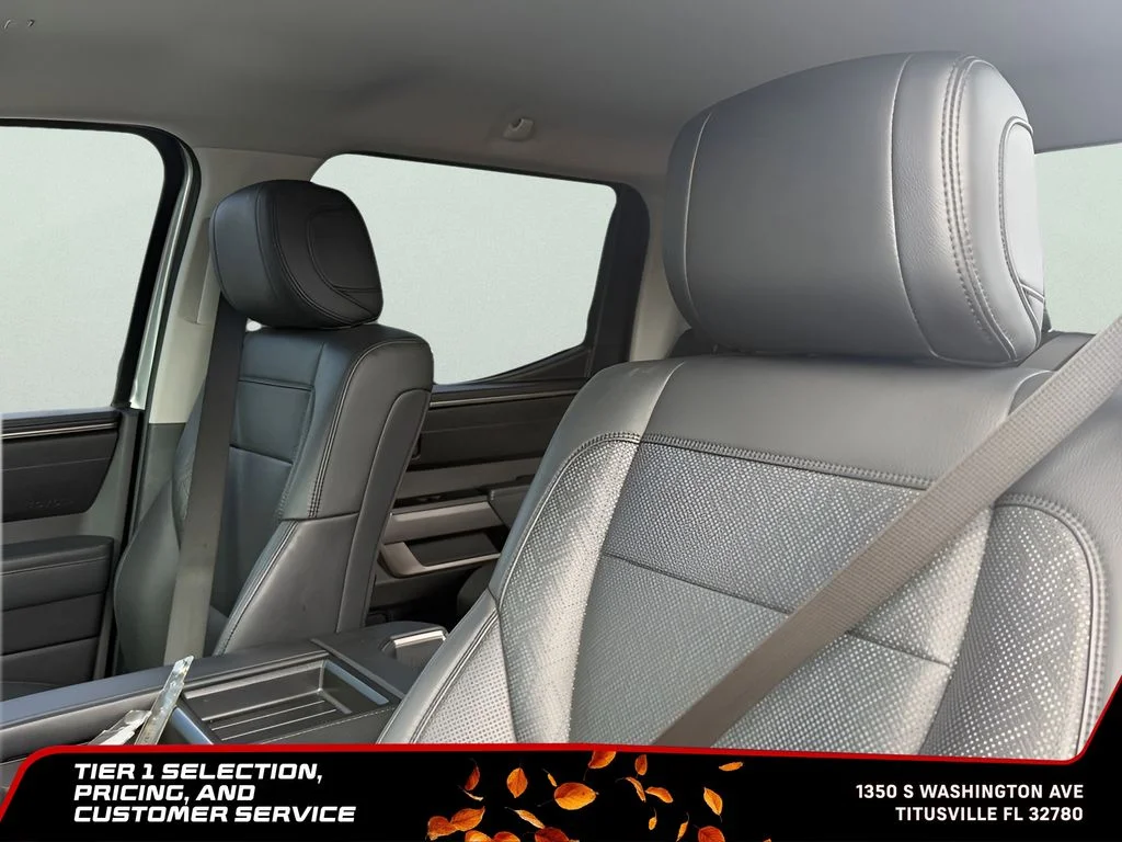 Used 2022 Silver Toyota SR5 image 19
