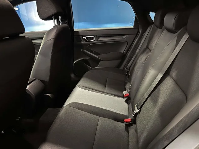 2025 Honda Civic Hatchback Sport - Photo 16