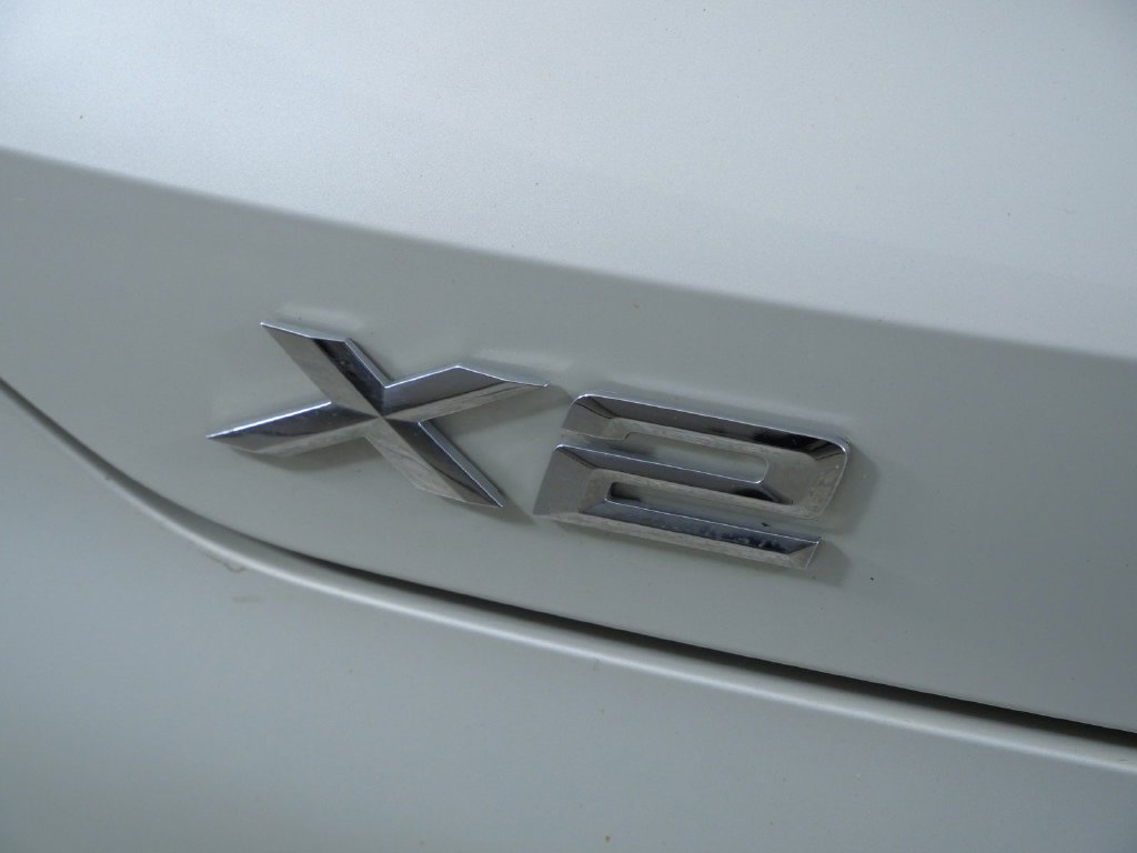 Used 2018 Mineral White Metallic BMW xDrive28i image 14