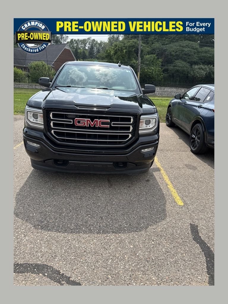2017 GMC Sierra 1500 SLE 4WD photo