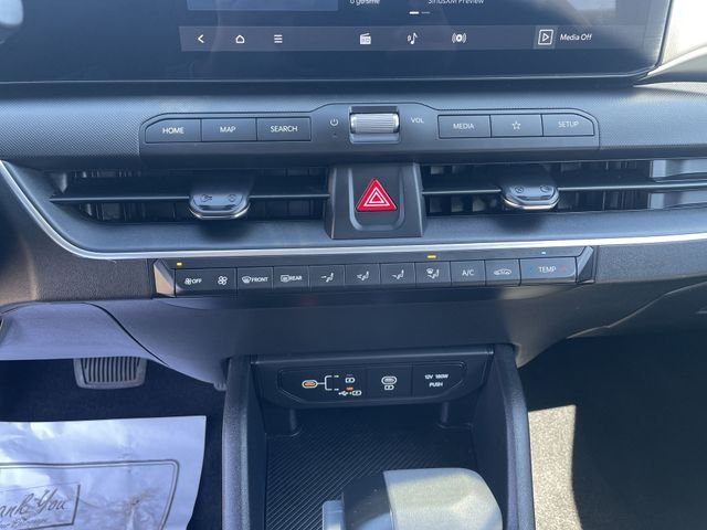 2025 Kia K4 LXS - Photo 24
