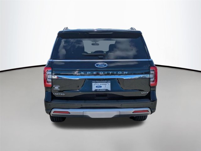 Used 2023  Ford  image 9